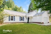 Foto principal - 5807 Running Ridge Rd
