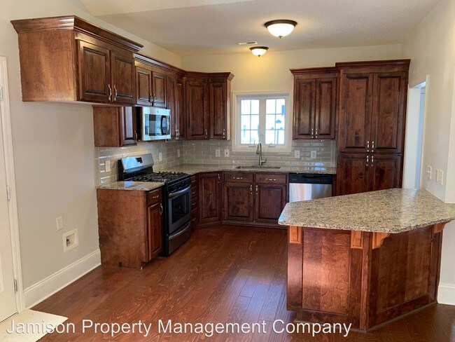 Building Photo - 3 br, 2 bath House - 2320 Keswick Lane