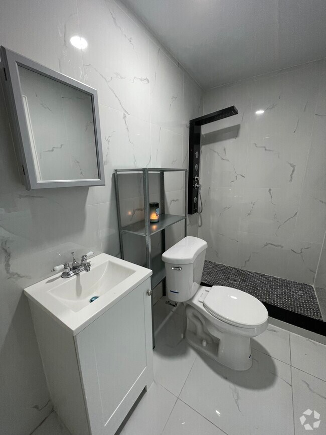 West Little River Apartments for Rent with a Garage Miami, FL 1