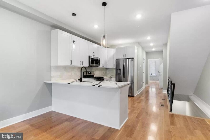 Foto principal - 3037 W Sedgley Avenue Unit 1