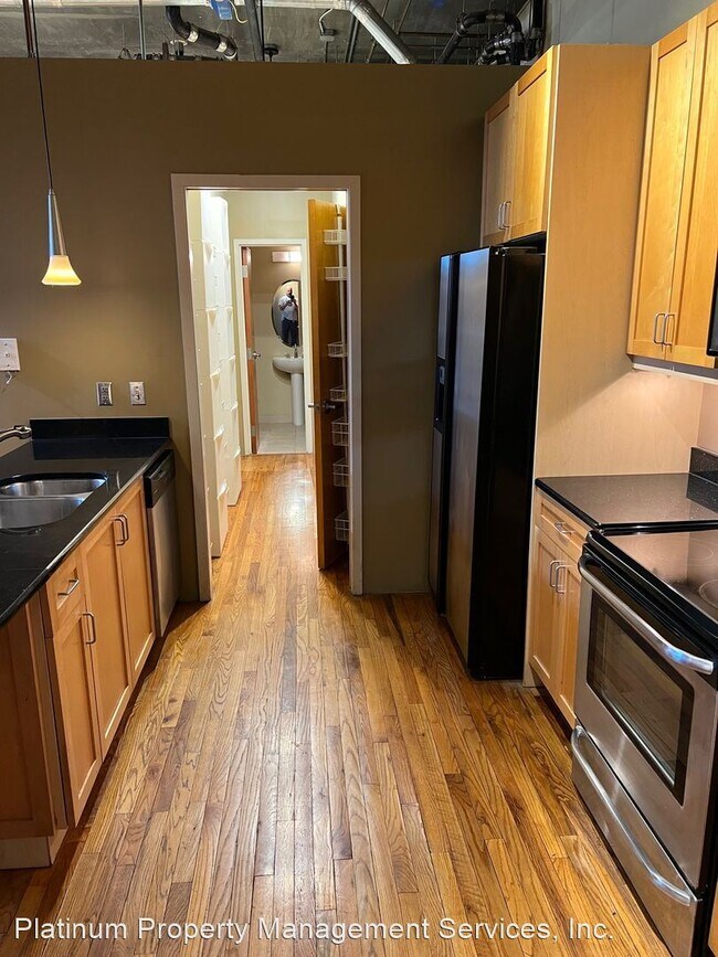 Foto del edificio - 2 br, 2 bath House - 3235 Roswell Rd -Unit...