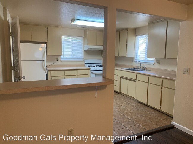 Building Photo - 3 br, 2 bath House - 804 Chestnut St
