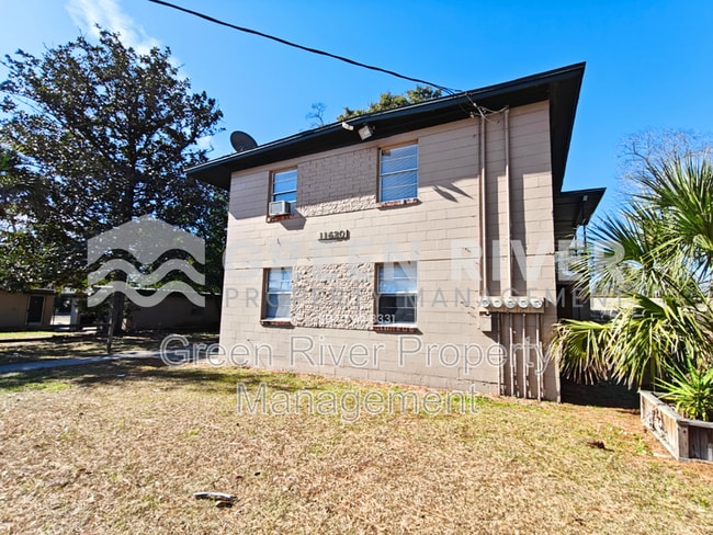 Foto del edificio - 11620 Charlie Rd