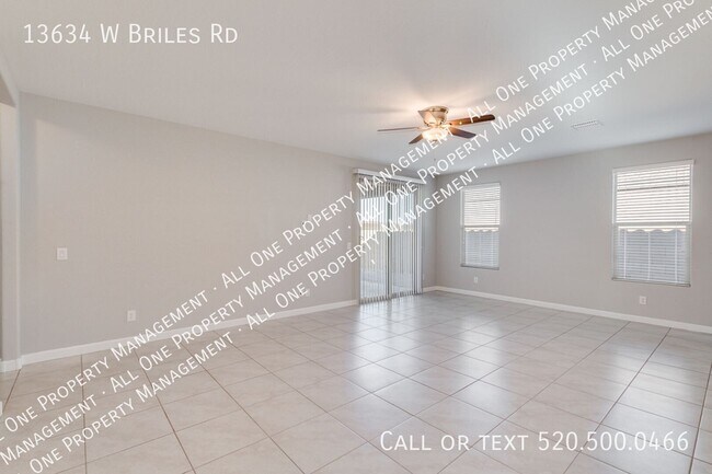 Foto del edificio - 13634 W Briles Rd