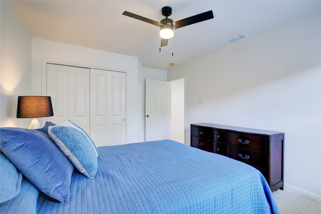 Foto del edificio - 76 Scarlet Woods Ct