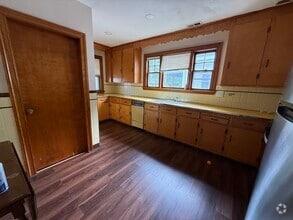 Building Photo - 1706 Shore