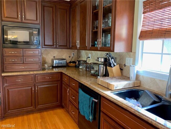 Foto del edificio - 3 br, 2 bath House - 320 Via Colusa