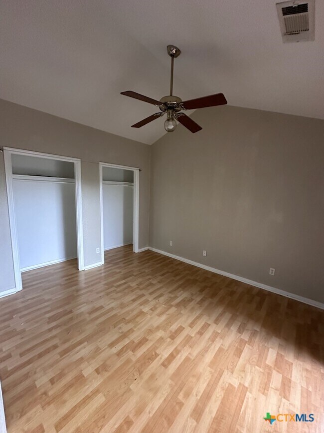 Building Photo - 1013 Chestnut St