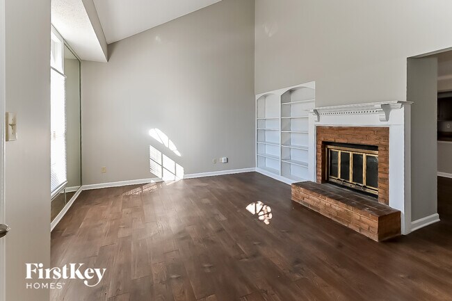 Foto del edificio - 6512 Lancer Dr