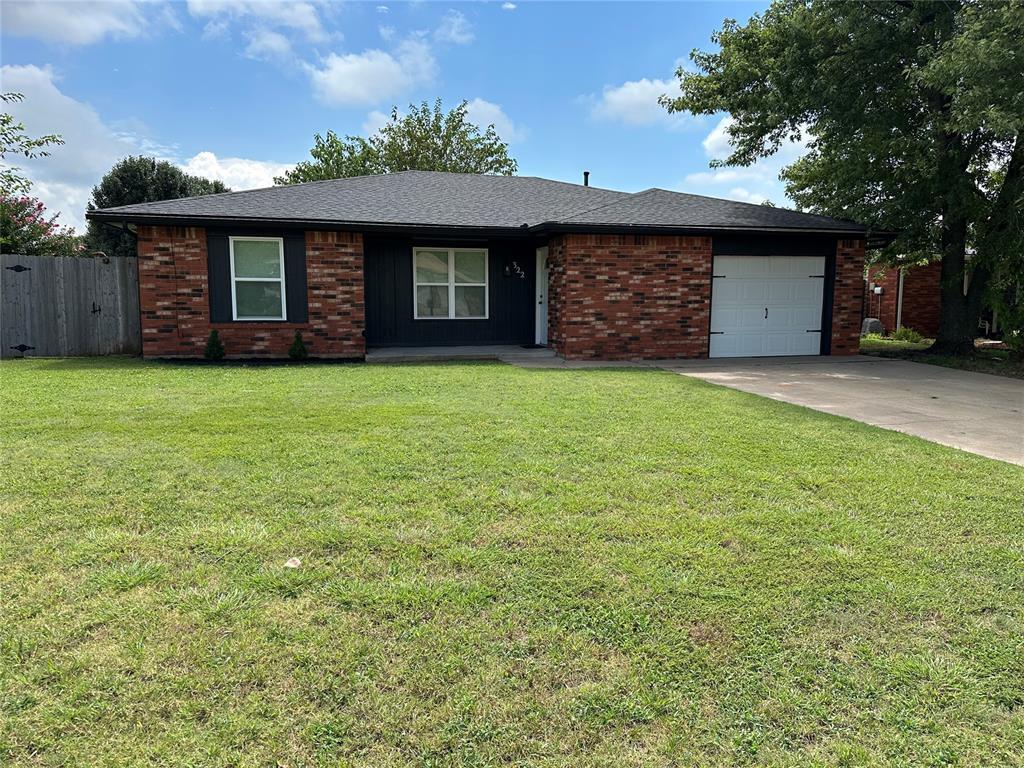 Foto principal - 322 W Maple Branch Way