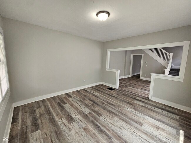Foto del edificio - 3409 N Capitol Ave
