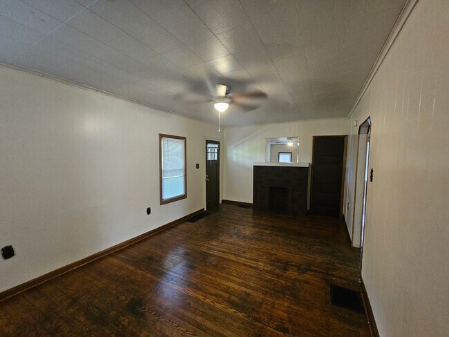 Foto del edificio - 377 Gilmore St