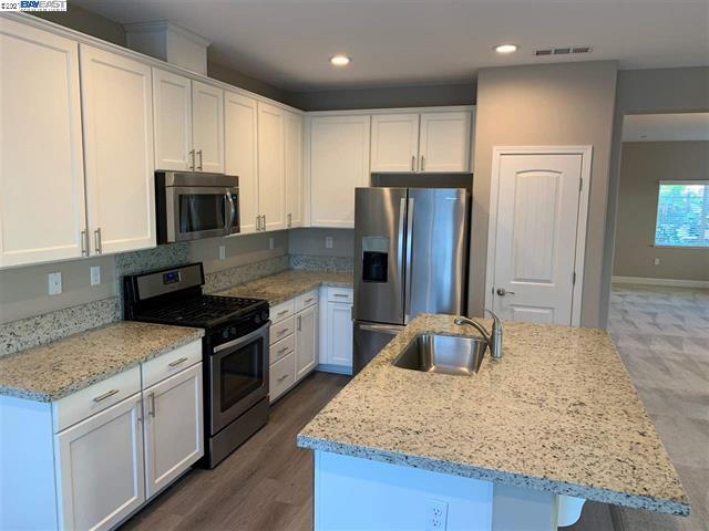 Building Photo - 219 Heartwood Dr