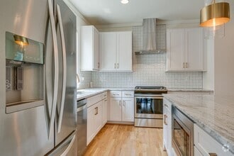 Building Photo - 1335 Stainback Ave