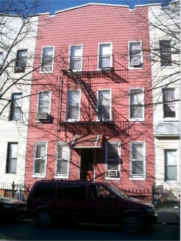 Building Photo - 255 Himrod St