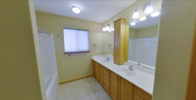 Foto del edificio - 3D Tour Available - West Side Manhattan Ho...