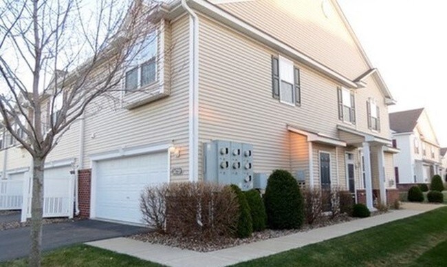 Building Photo - 3472 Cherry Ln