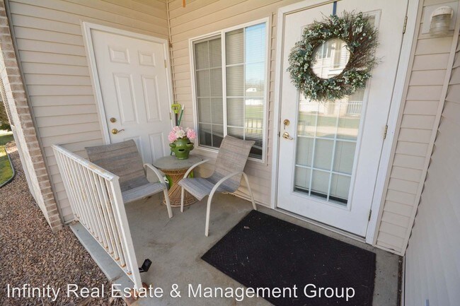 Foto del edificio - 2 br, 1 bath Apartment - 2054 11th Ave SE #A