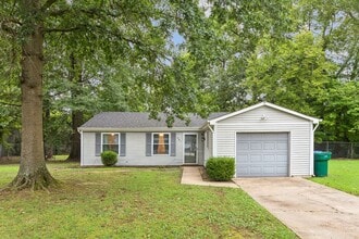 Building Photo - 501 Ashwood Dr