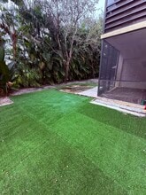 Building Photo - 140 S Cypress Rd