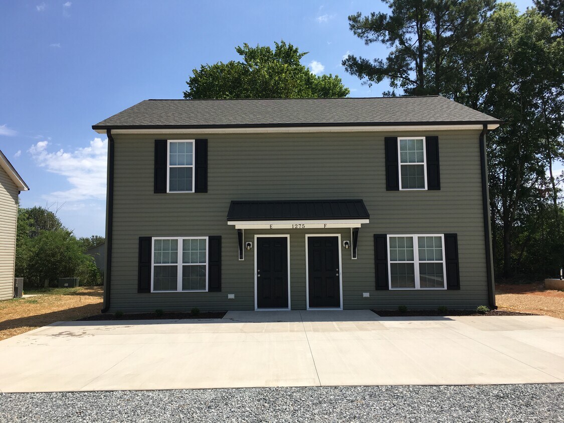 Front - 1285 Mt Moriah Church Rd