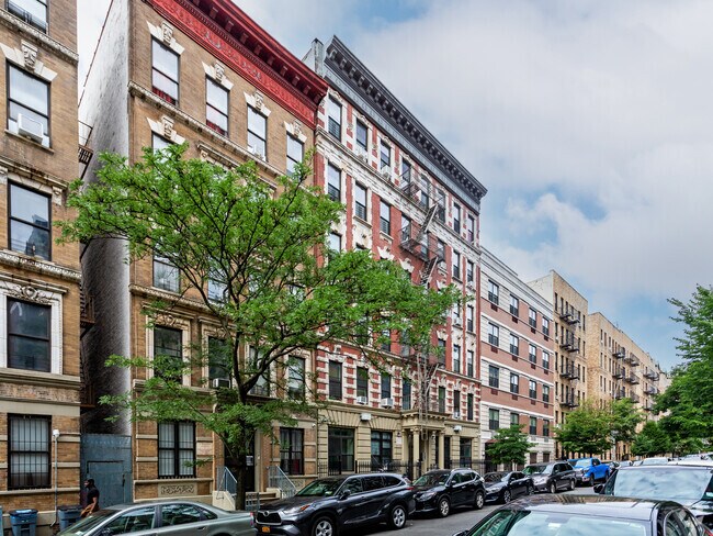 Foto del edificio - 104 Odell Clark Pl