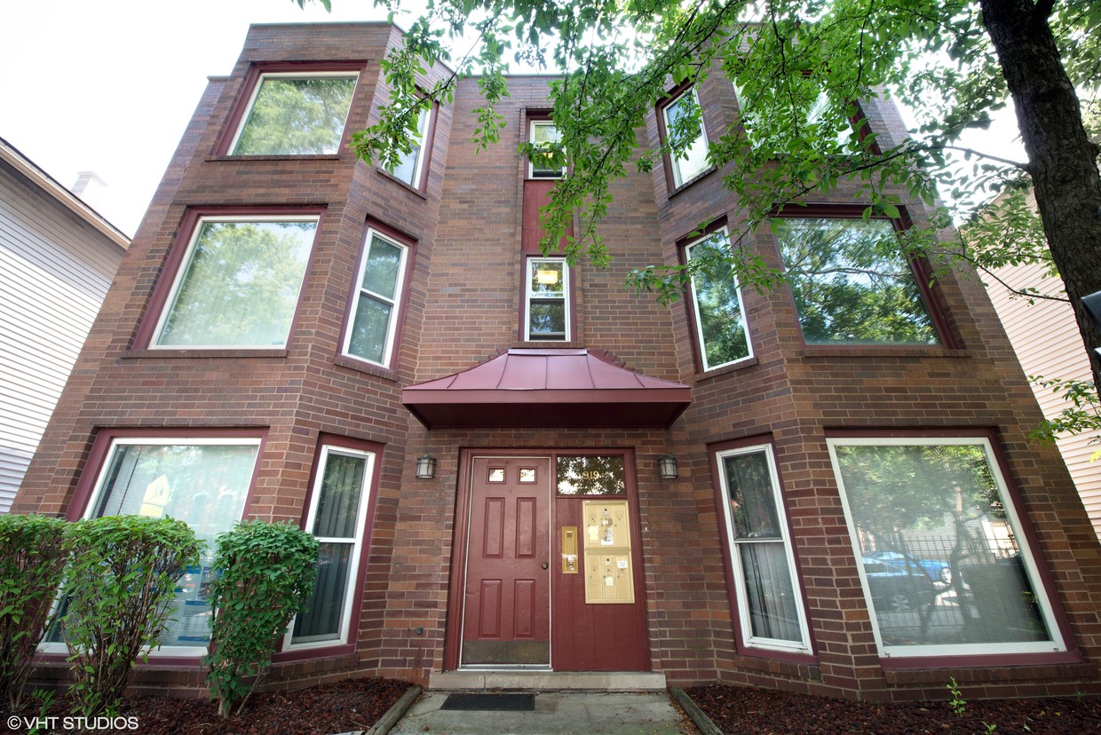 Primary Photo - 919 S Carpenter St