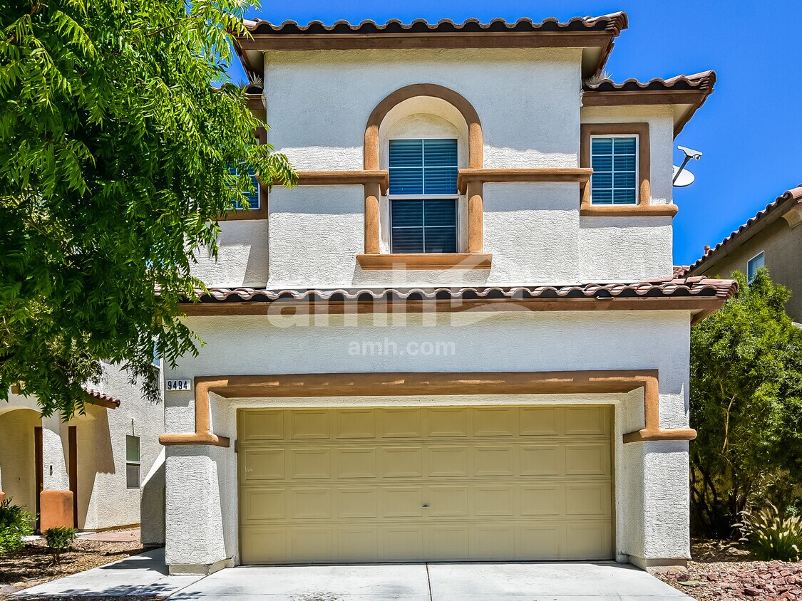 Foto principal - 9494 W Martin Avenue