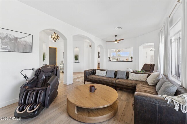 Foto del edificio - 14604 E Peak View Rd