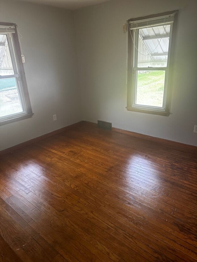 1058 Mercer Ave, Akron, OH 44320 House Rental in Akron, OH