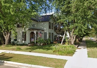 Building Photo - 105 N State St