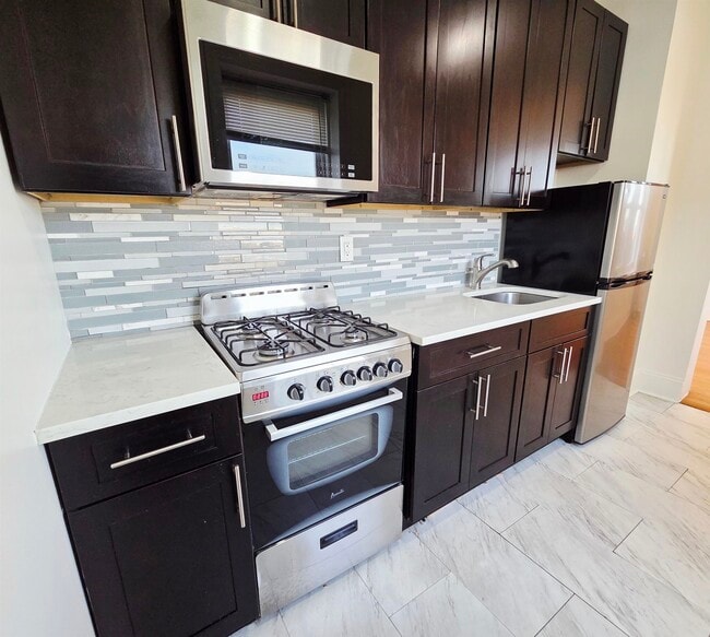 Building Photo - 106 Glenwood Ave