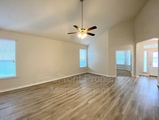 Building Photo - 13425 Cadenza Creek