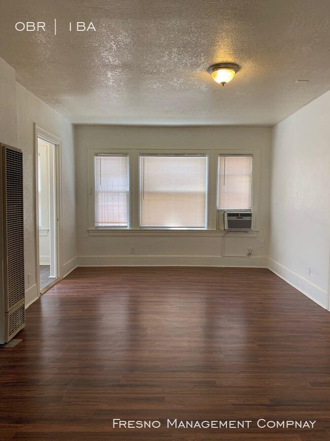 Building Photo - 208 N Glenn Ave