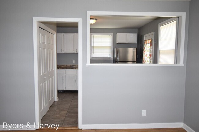 Building Photo - 3 br, 1 bath House - 218 Clearview Drive