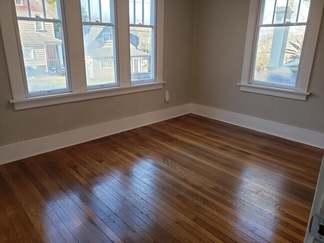 Foto del edificio - Cute & Cozy 1926 Old World Charm with A/C