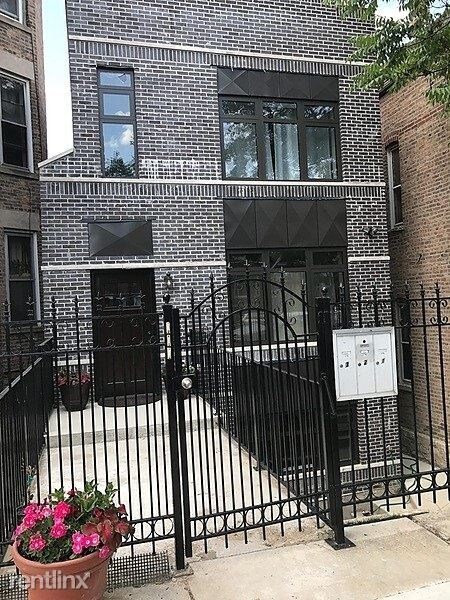 Building Photo - 2136 W 21st Pl