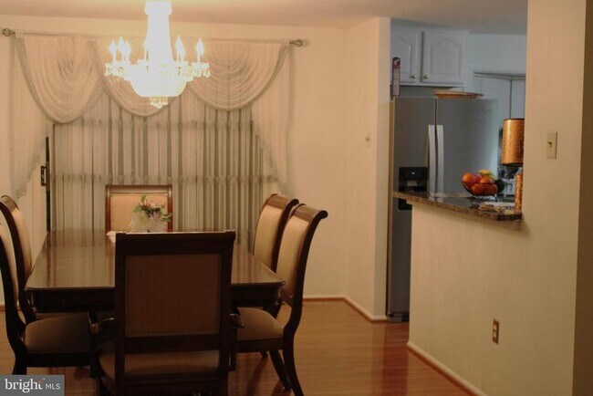 Foto del edificio - 7217 Wickford Dr