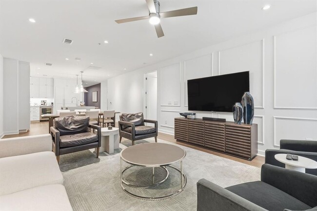 Building Photo - 82 Island Dr