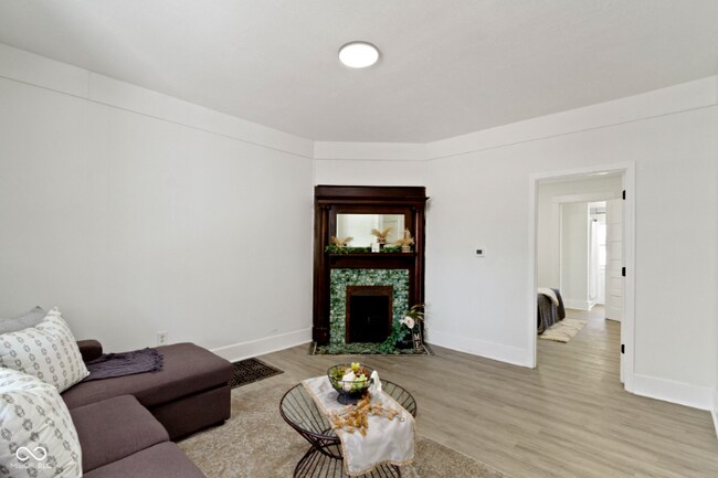 Foto del edificio - 718 E 27th St