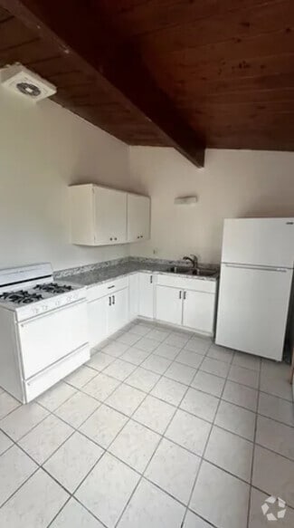 Building Photo - 4460 Clairemont Mesa Blvd