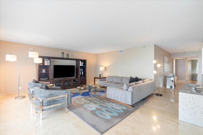 Foto del edificio - 4301 N Ocean Blvd