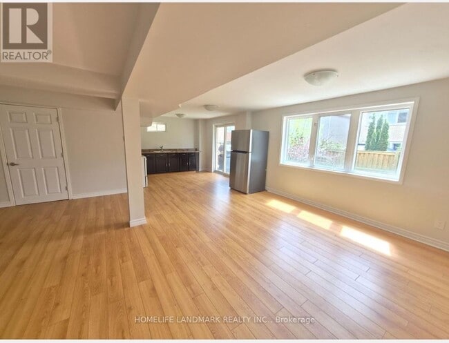 Building Photo - 29 Mansard Dr