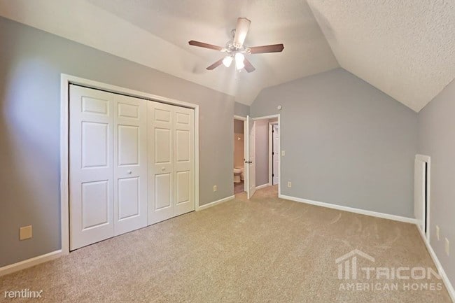 Building Photo - 208 Whiteford Way