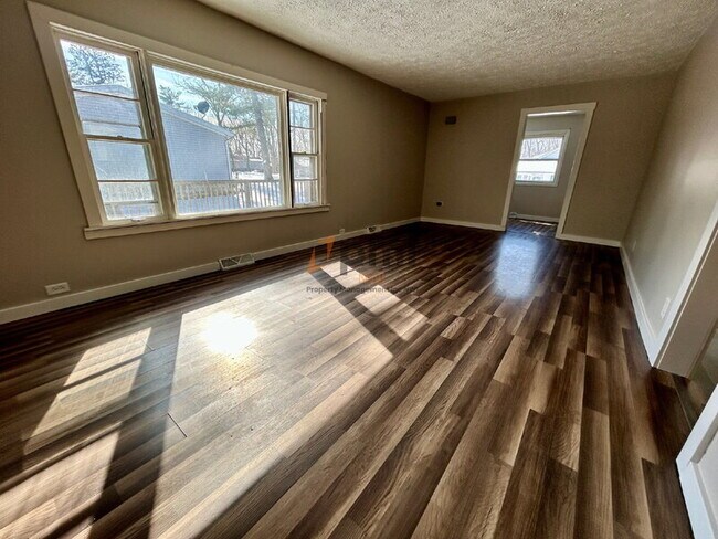 Foto del edificio - 14725 Bryan St