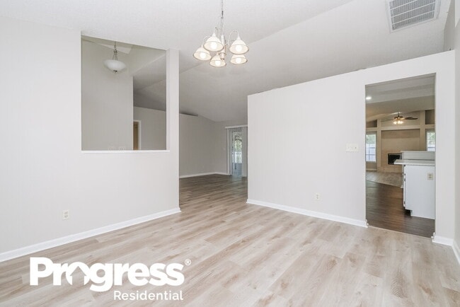 Foto del edificio - 10414 Ashley Oaks Dr