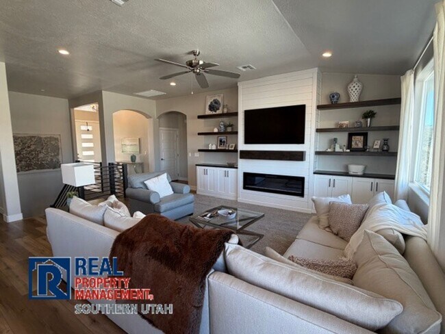 Building Photo - Beautiful Santa Clara Home