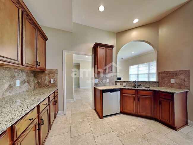 Foto del edificio - 128 Winslow Cir