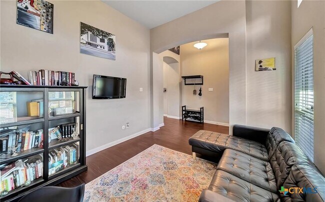 Building Photo - 3701 Castleton Dr