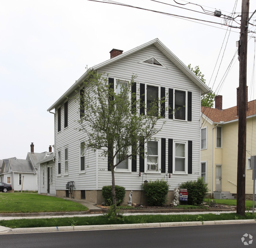 Building Photo - 1418-1422 Hayes Ave